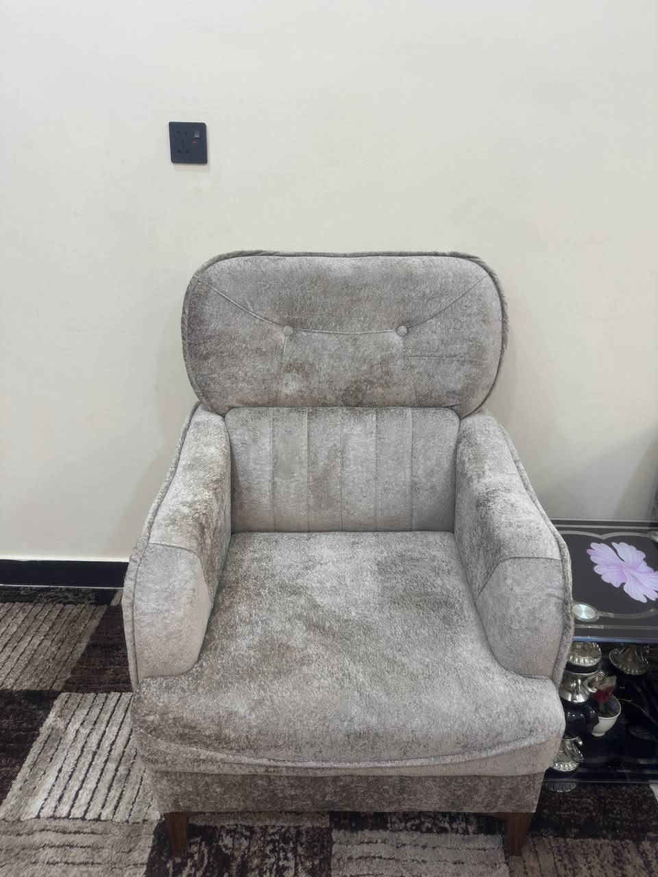 السلام عليكم
تخم جلوس تركي جديد 🌟
• صناعة تركية 🇹🇷
• القماش: خاولي أصلي (ناعم، متين، وسهل التنظيف)
• يسع 10 أشخاص براحة تامة
• وزن ثقيل وثبات عالي
• تصميم أنيق يليق بكل صالة ✨
التخم جديد مصار 3 ايام اجانه هديه بس احنه نريد نجيب تخم ديوان لهذا نريد نبيعه 
السعر 850 وبي مجال حك الجيه 
العنوان بغداد الدوره شارع المعلمين مقابل شارع 60 
للاستفسار *********** 
بي واتساب
