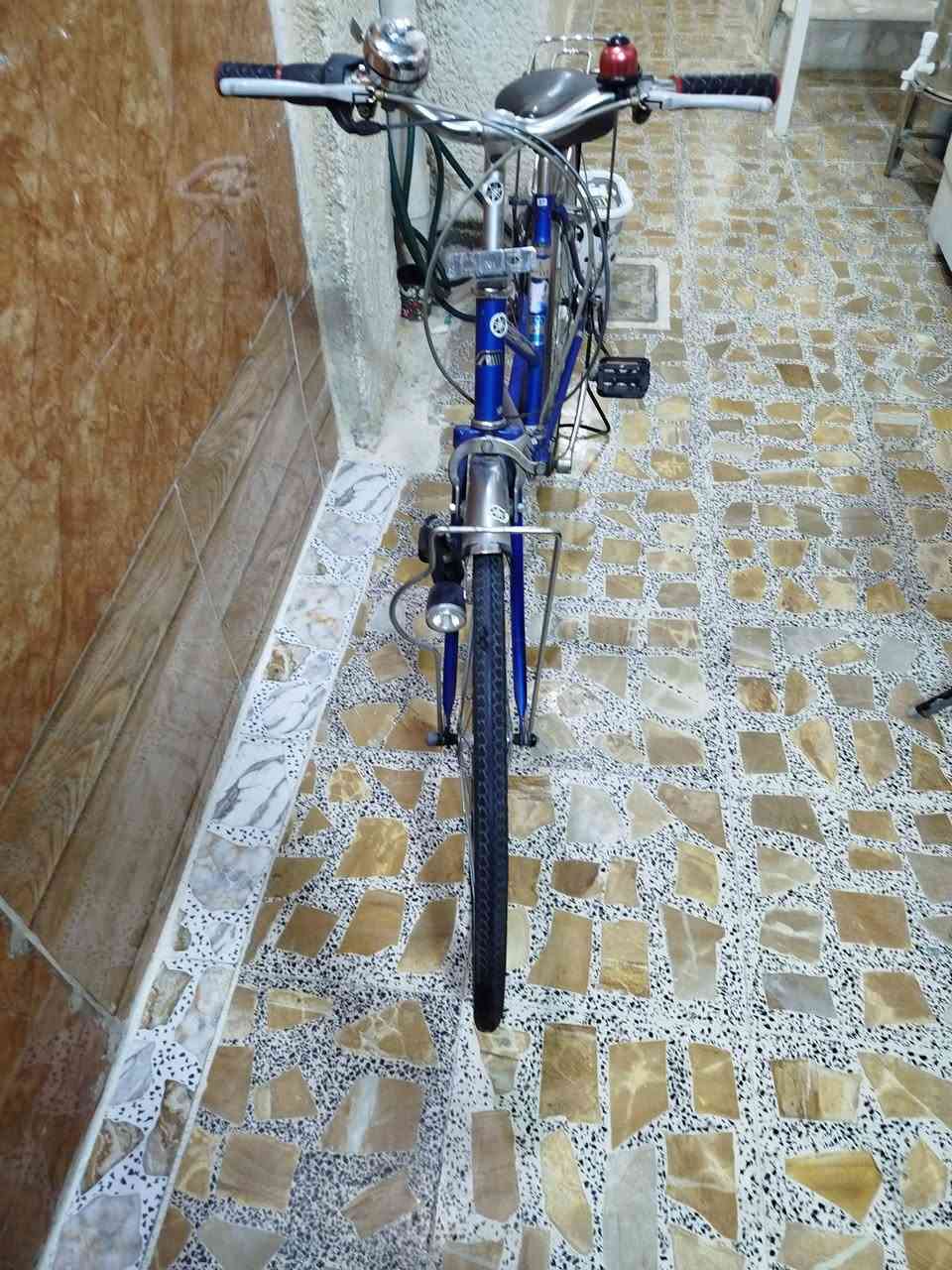 سلام عليكم بايسكل ياباني حجم 27 نضيف جدا مكاني بغداد جميله هاتف ***********
