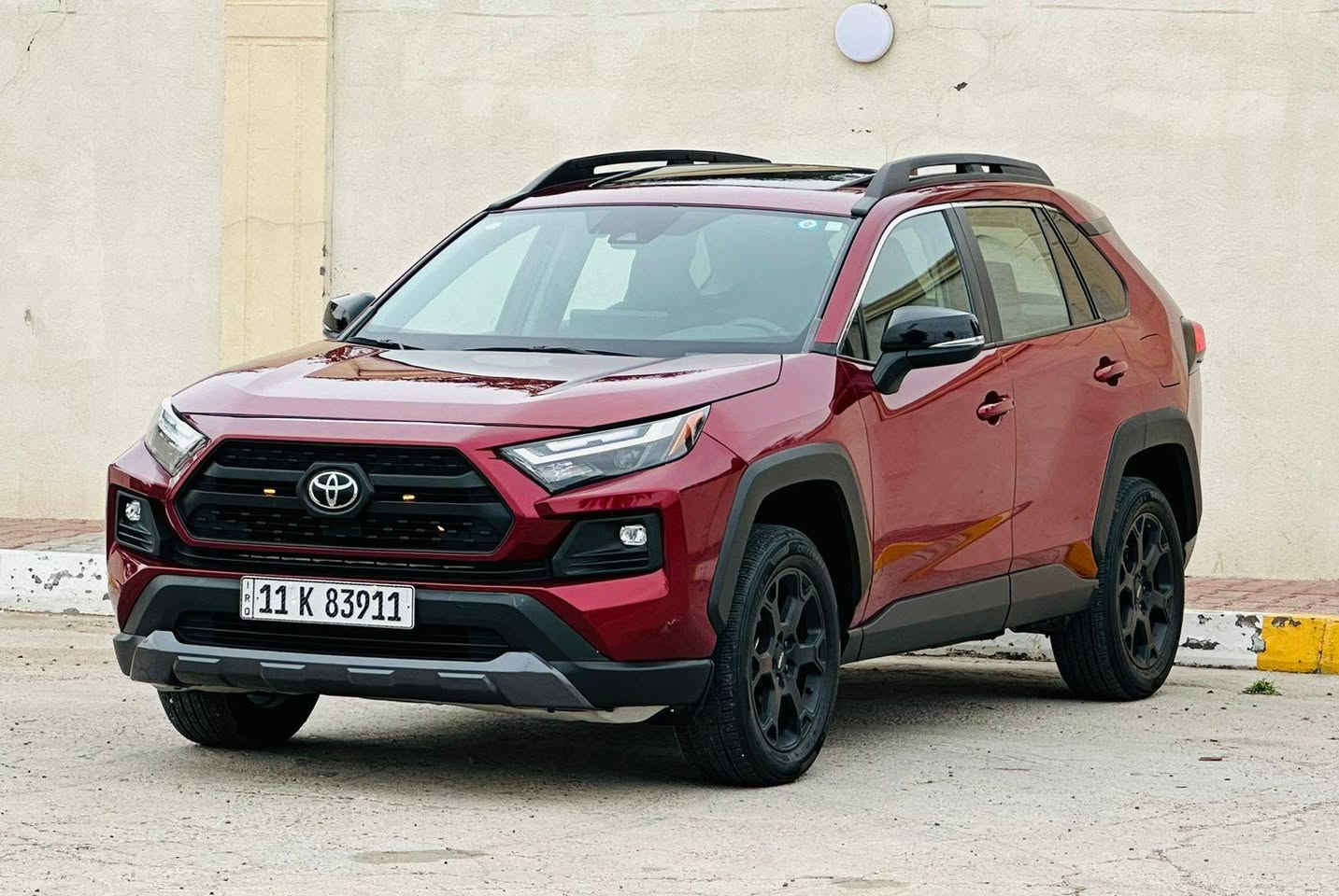 تويوتا راف 4 موديل 2023
وارد أمريكي رقم بغداد بأسمي تحويل مباشر نفس اليوم 
مواصفات فول 
حادث كما موضح في الصور تخريب
بدون دواخل
بدون ايرباك بشرط
وين ما يعجبك افحص
العنوان بغداد الشالجية
لمعرفة السعر وباقي التفاصيل الاتصال على الرقم التالي ***********
