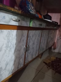 كاونتر خشب • نظيف جدا