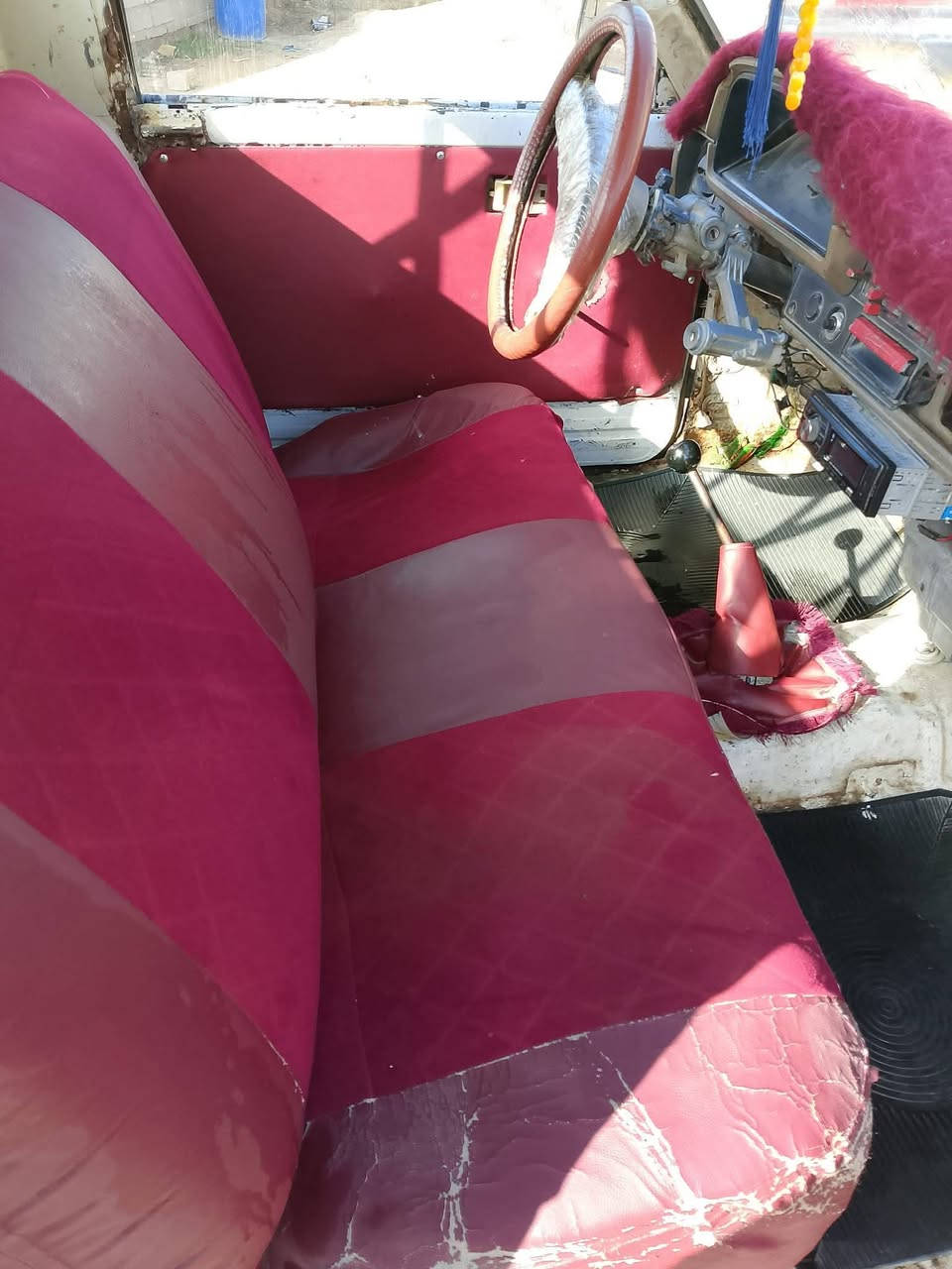 السلام عليكم  
بكم ثمانين مسقطه للبيع  السعر 11وبيها مجال 
للاستفتسار ***********
