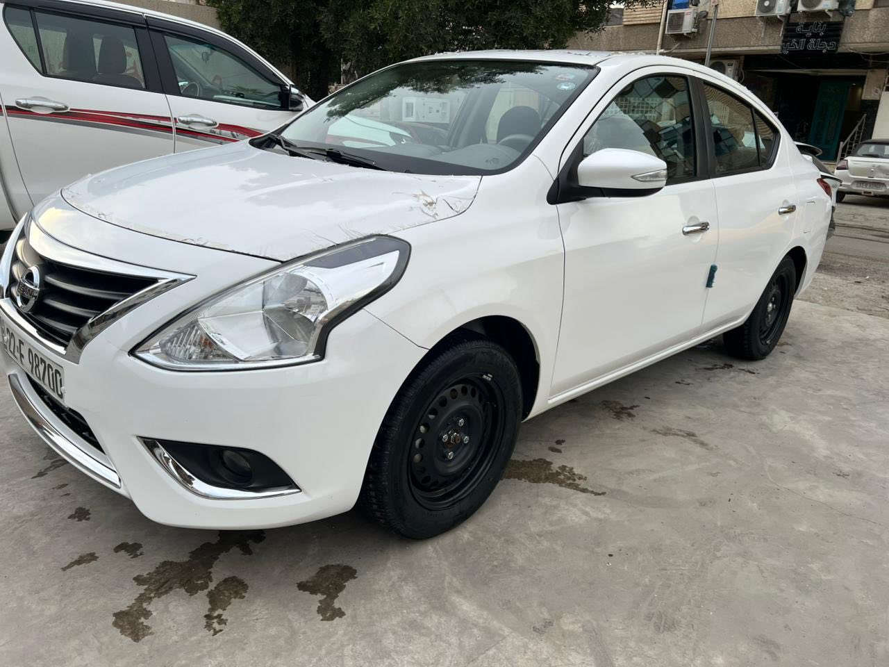 سلام عليكم سياره نيسان سني موديل 2025مصريه ماشيه 15الف زيرو  سياره مال بيت نضيفه كلش رقم أربيل. سعره 127ورقه وبيه مجال بسيط  مكاني الغدير ساحت ميسلون رقم ***********
