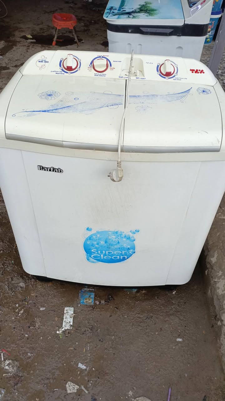 غسالات عدد أثنين نضيفات الوحده ب 75 بغداد المعامل
***********
