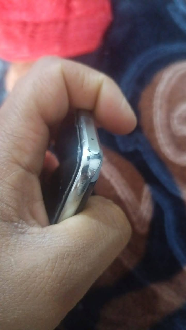 سلام عليكم 
OnePlus 10t g5 
لبيع  نظيف فقط شخط بسيطه بل الشاصي  
شحن 150w
ذاكره 256
رام16
120فريم الشاشه 
سعره 270 الف مكان بغداد


**إذا كنت صاحب هذا الإعلان وتريد حذفه لأي سبب، رجاءا أرسل رسالة إلى الدعم الفني**
