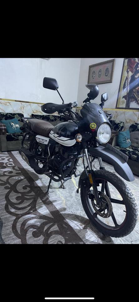 دراجه دايون رقم وسنويه مكفوله دراجه ماشيه 15 الف. السعر مليونين ونص وبيها مجال  مكاني بغداد بلديات تقاطع الامن الامن العامه ***********
