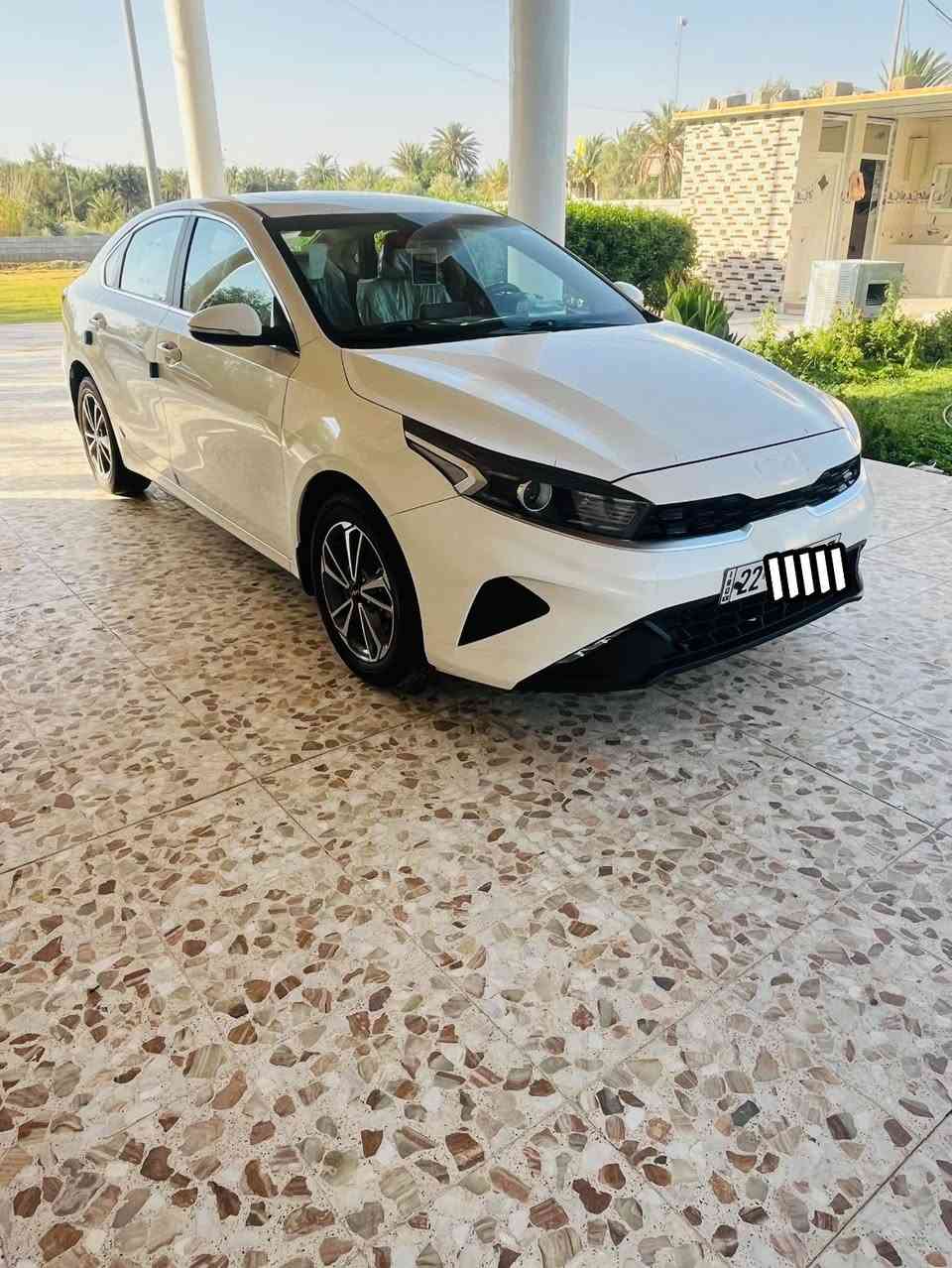 سلام عليكم 

للبيع سيراتو موديل 24 
رقم اربيل بسم الكردي 
تريد وكاله تريد تحويل
سياره فول مواصفات مكينه 2000 
ويل كروم فتحه سقف  حساس خلفي 
داخل لونين مري شفط تبريد قطعتين 
بروجكتر لد أشاير بلمري ماشيه 45 
مكفوله كفاله عامه شرط جكت الابره 
سعر ١٨٩ وبيها مجال
 مكان واسط شحيميه غير متواجد فيس 
***********
