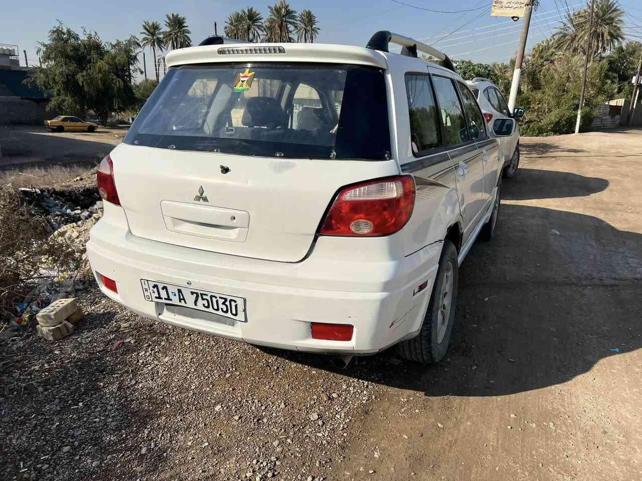 سلام عليكم ميسوبيشي  اوتلاندر  لبيع سعرها 55 ورقه او بيه مجال موديل 2006 بغداد زعفرانيه  رقم الهاتف   
***********
