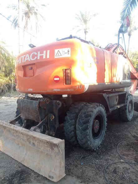 السلام عليكم البيع حفاره زت ثري حجم 190 رقم اربيل للإستفسار   ***********
