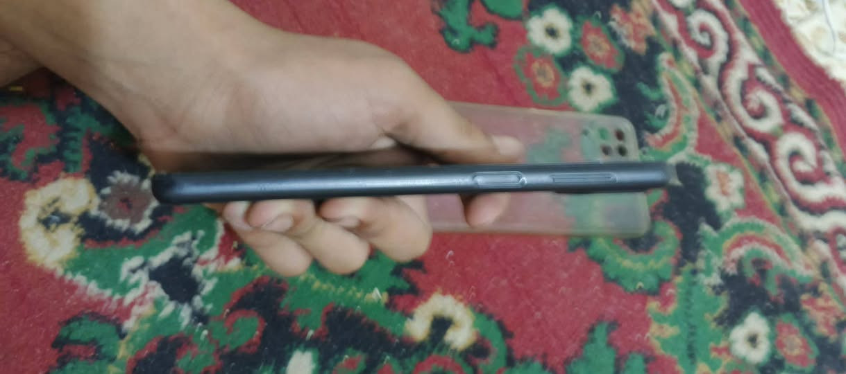 سلام عليكم 
موبايل A12 البيع
فقط مبدل شاشه
السعر 60 وبي مجال
رقمي *********** راسلني واتساب وتدلل
