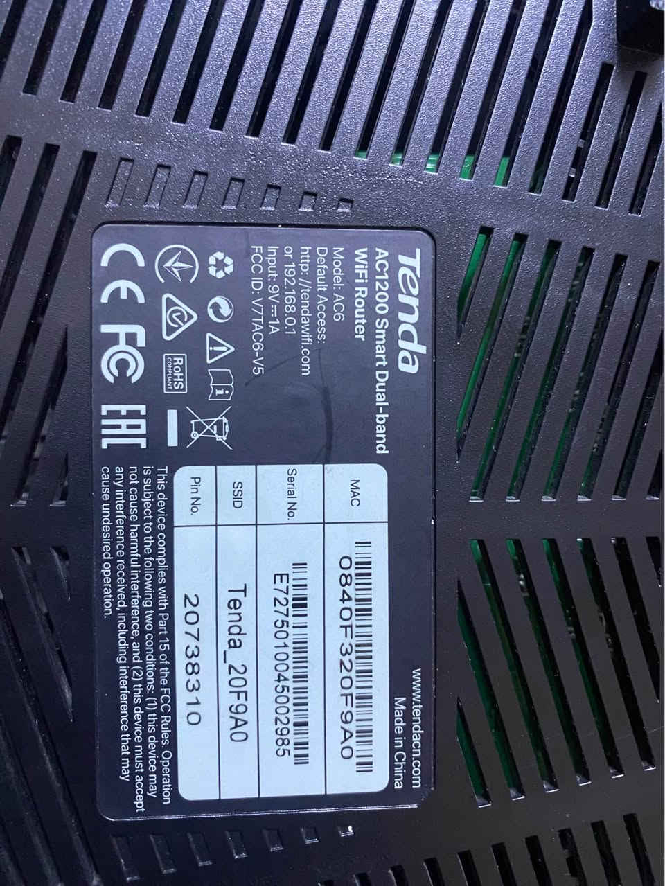 السلام عليكم خوان 

🔥 لعشاق السرعة والإنترنت القوي 🔥

📡 للبيع راوتر Tenda AC1200 Smart Dual-Band بحالة ممتازة جداً (نظيف وكأنه جديد)

✨ المواصفات:
🔹 سرعة تصل إلى 1200Mbps (300Mbps على 2.4GHz + 867Mbps على 5GHz)  
🔹 تغطية قوية لكل أرجاء المنزل بفضل الهوائيات القوية 📶  
🔹 مناسب للألعاب 🎮 والبث المباشر بدون تقطيع  
🔹 يدعم توصيل عدد كبير من الأجهزة بنفس الوقت  
🔹 تحكم ذكي عن طريق التطبيق (إدارة الشبكة بسهولة)  
🔹 خاصية الأمان وحماية الشبكة 🔐  

📦 المحتويات:
✔️ الراوتر  
✔️ الشاحن الأصلي  
✔️ محوله وكيبلات 

💡 سبب البيع: (ما احتاجه عندي علشريحه)  

💰 السعر: (60) – قابل للتفاوض للشراي 😉  

📩 للحجز أو الاستفسار راسلني خاص أو اكتب تعليق  او *********** 

يتوفر توصيل ان شاءالله 

⏳ لا تتأخر… أول واحد يحجزه ياخذه حلة, بابل
