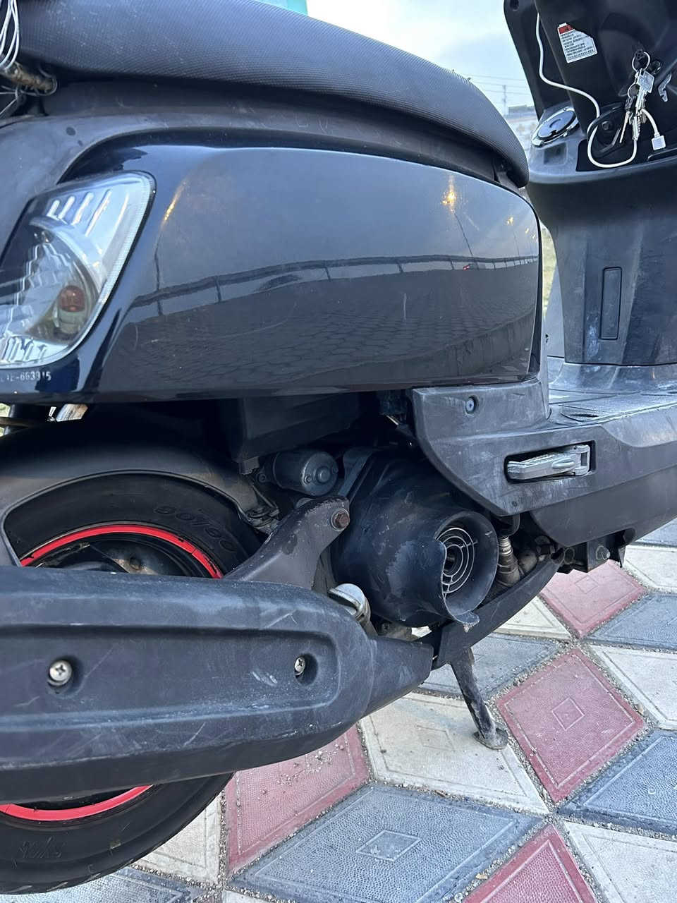 سلام عليكم دراجه بوليسي مسطرة نوزل ما مفتوحه كلشي بلدي نكره سلف كهربائيات شغال كلهه مكان بصره 5 ميل ***********
