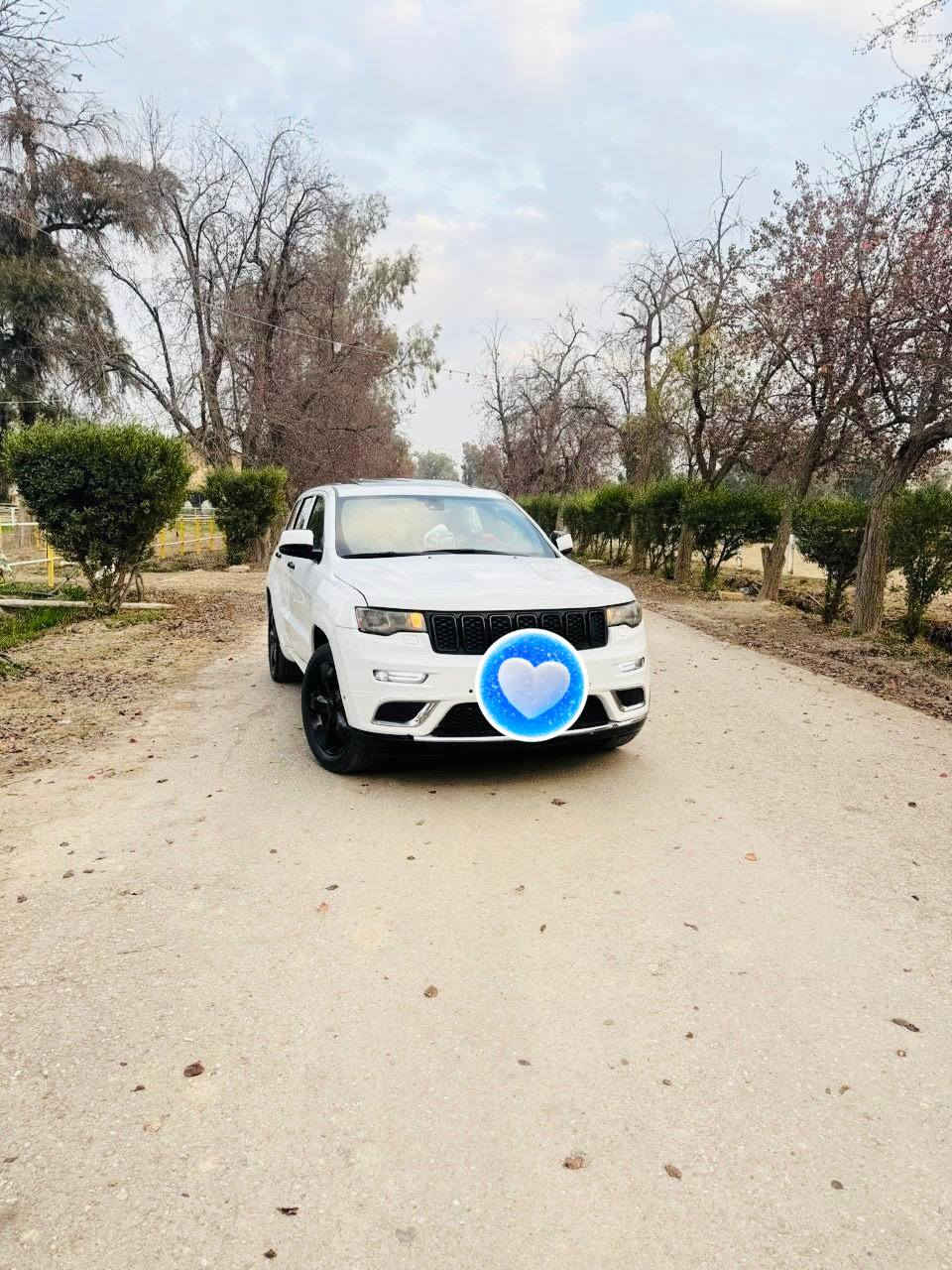 جيب لاريدو  فئه سومت فول بنوراما أدوات 2019 كصه تكم اماميه فقط فول لمتد كشنات جلد تدفأ وكهربا بصمه رادار كامرا وشاشه كبيره تشغيل عن بعد  صندوق شفط حساسات مانع تصادم نضام ايكو تشغيل ذاتي بيه هواي موصفات معروفه السومت سعره ٩٥ ورقه مكاني ديالى 
***********
