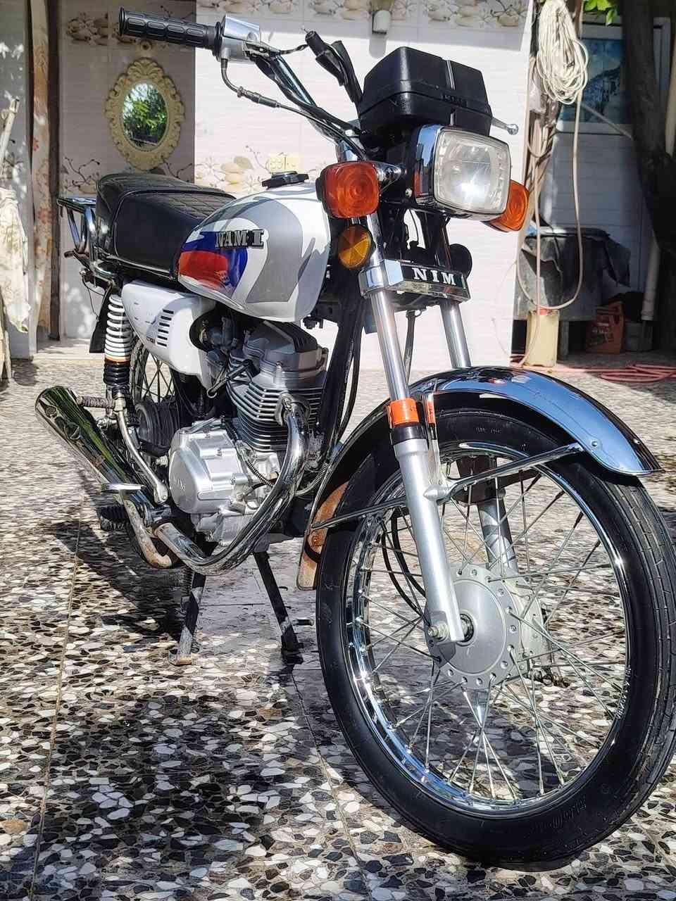 السلام عليكم
دراجه نامه امتياز موديل 25 أوراق دراجه نضيفة وحلوه
مكينه قوه ومعدل السعر 600وبيه مجال مكاني زوير الغربي يم جسر بته


**إذا كنت صاحب هذا الإعلان وتريد حذفه لأي سبب، رجاءا أرسل رسالة إلى الدعم الفني**