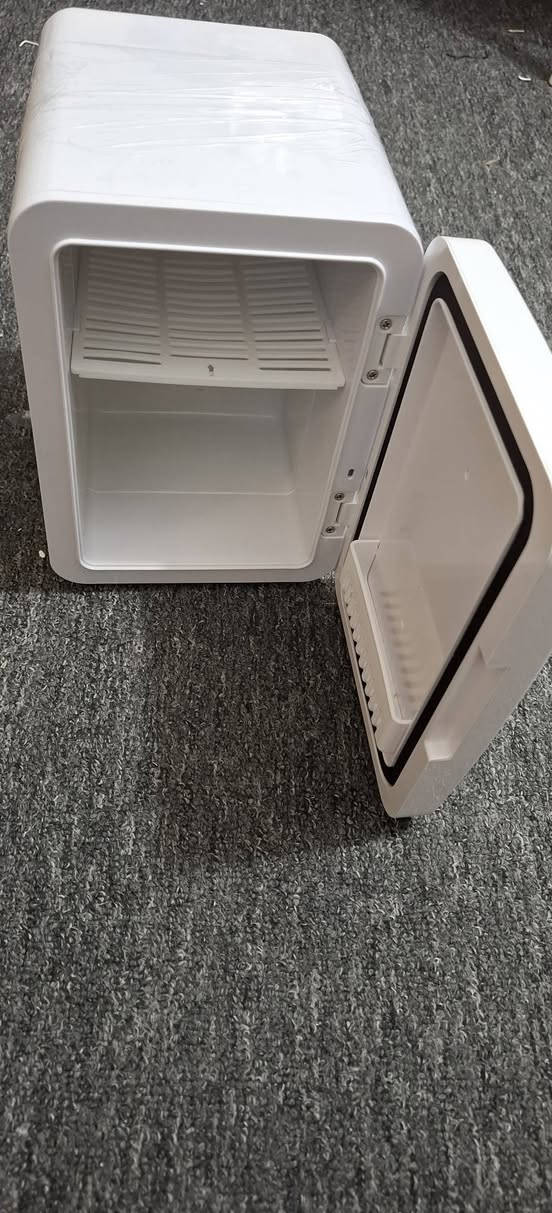 ثلاجه سيارة تبريده حلوو
السعر ٢٥


**إذا كنت صاحب هذا الإعلان وتريد حذفه لأي سبب، رجاءا أرسل رسالة إلى الدعم الفني**