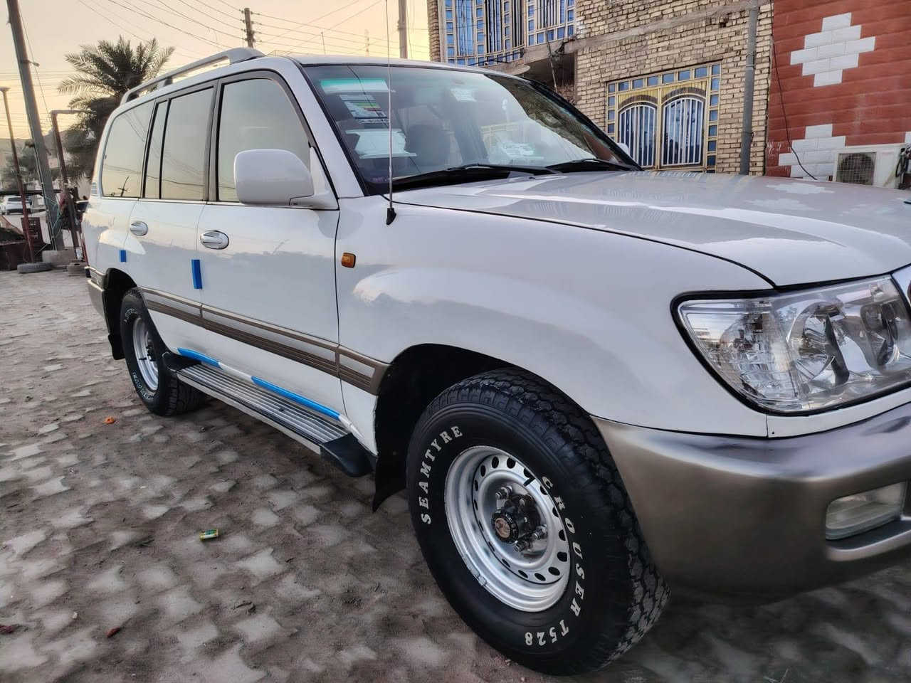 لاندكروز مديل 2003 قطريه سياره ستخدام شخصي مال بيت كوله وضع الشركه كفال عامه ماعد النيد مرشوش اثر تكشير والجاملغ صفحة السايق بيه بارد كد شبر كلشي بل سياره شغال تبريد تتفئ جام كهرباه تحكم مري السياره رقم كركو قرار 48 بسمنه السياره وعلماء السياره كاز بلاد *********** المكان العماره
