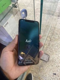 للبيع ايفون اكس اس ماكس ذاكرتة٢٥٦ بطاريتة٨٣ بلادي بلادي فيس ايدي شغال ...