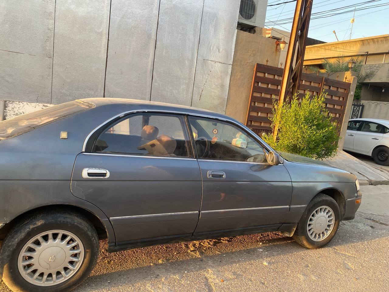 عندي بطه 92 كير محرك شرط كله جديد سياره مرتبه وكاعده وزن تحويل شرط بدون كص شرط فول الفول مابي مصرف السعر 45 ورقه شراي خابرني ***********
