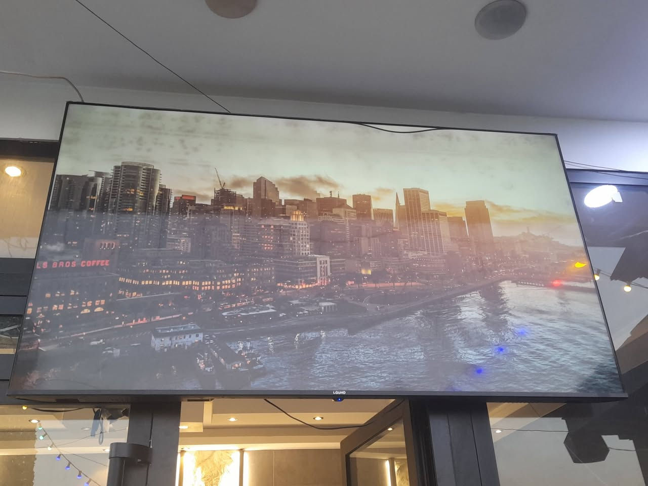 السلام عليكم غراض مطعم وكوفي للبيع للاستفسار على الخاص مكاني بغداد


**إذا كنت صاحب هذا الإعلان وتريد حذفه لأي سبب، رجاءا أرسل رسالة إلى الدعم الفني**