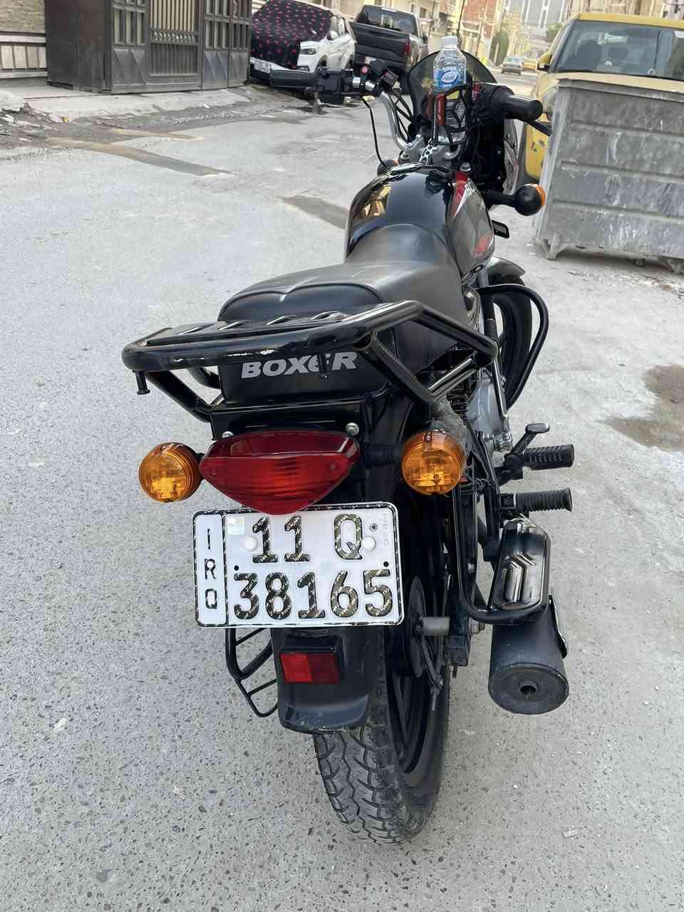 بوكسر ٢٣ ماشية ١٣ السعر ٢٢٠٠ مكاني كرادة باسمي ***********
