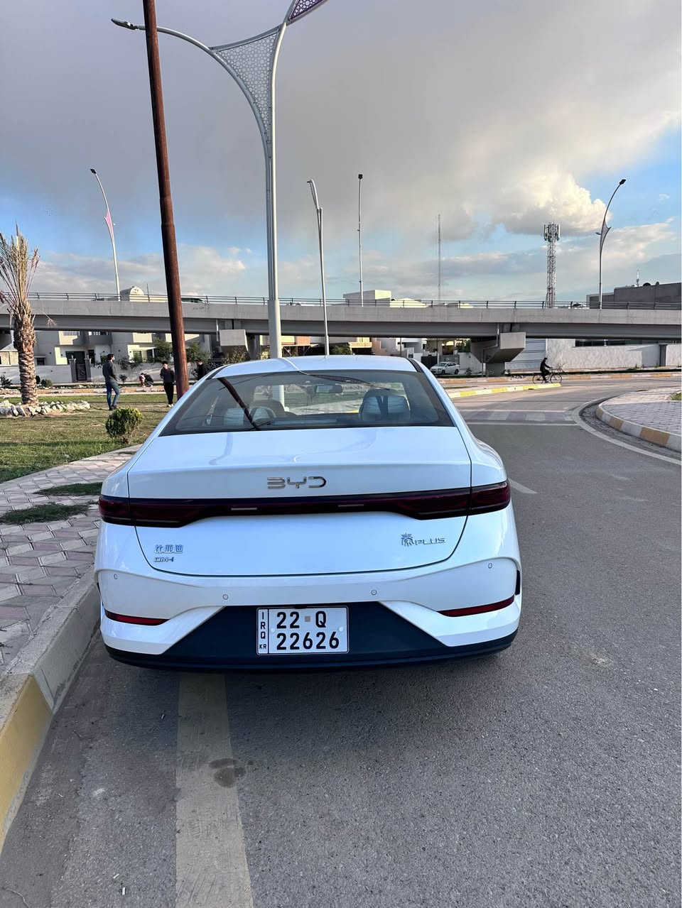 سلام عليكم
للبيع BYD  plus  مديل 2025  بسعر مناسب 
مواصفات نصف فول ماشيه 7000 رقم اربيل شرط التحويل بأسم شخص مو شركه 
سياره كلين فقط بيها شخط بلدعاميه اماميه 
بنسبة سعر كلش مناسب 🙏 خابر تتدلل 
مكان سياره كركوك *********** رقم بيها واتساب هم كركوك, العراق
