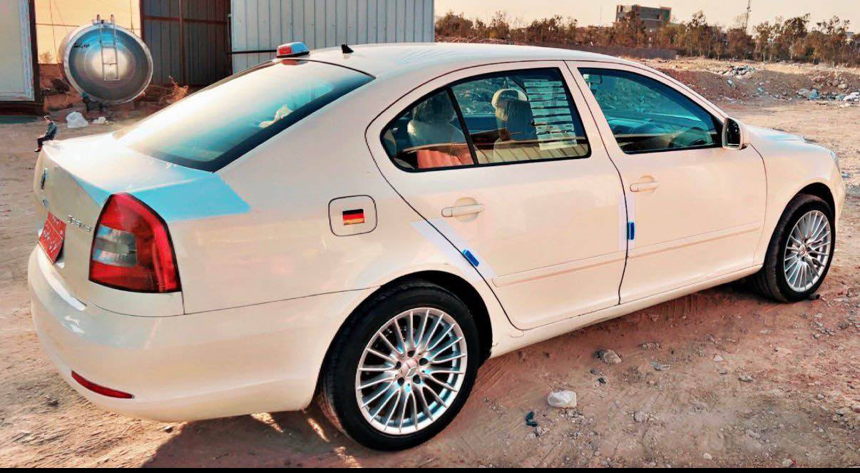 سكودا ٢٠١٣ (٣٠ورةقة خرامةى لة سةرة) بيش كةبس و بشتى كةبس بس يةك جاملغى بشتةوة بةمبة..تاقانةى هةوليرة(طايةكانى كاتمة نمجة درع)
+964 750 232 6061
ئةوةش رةقةم ساحيبى أربيل, العراق
