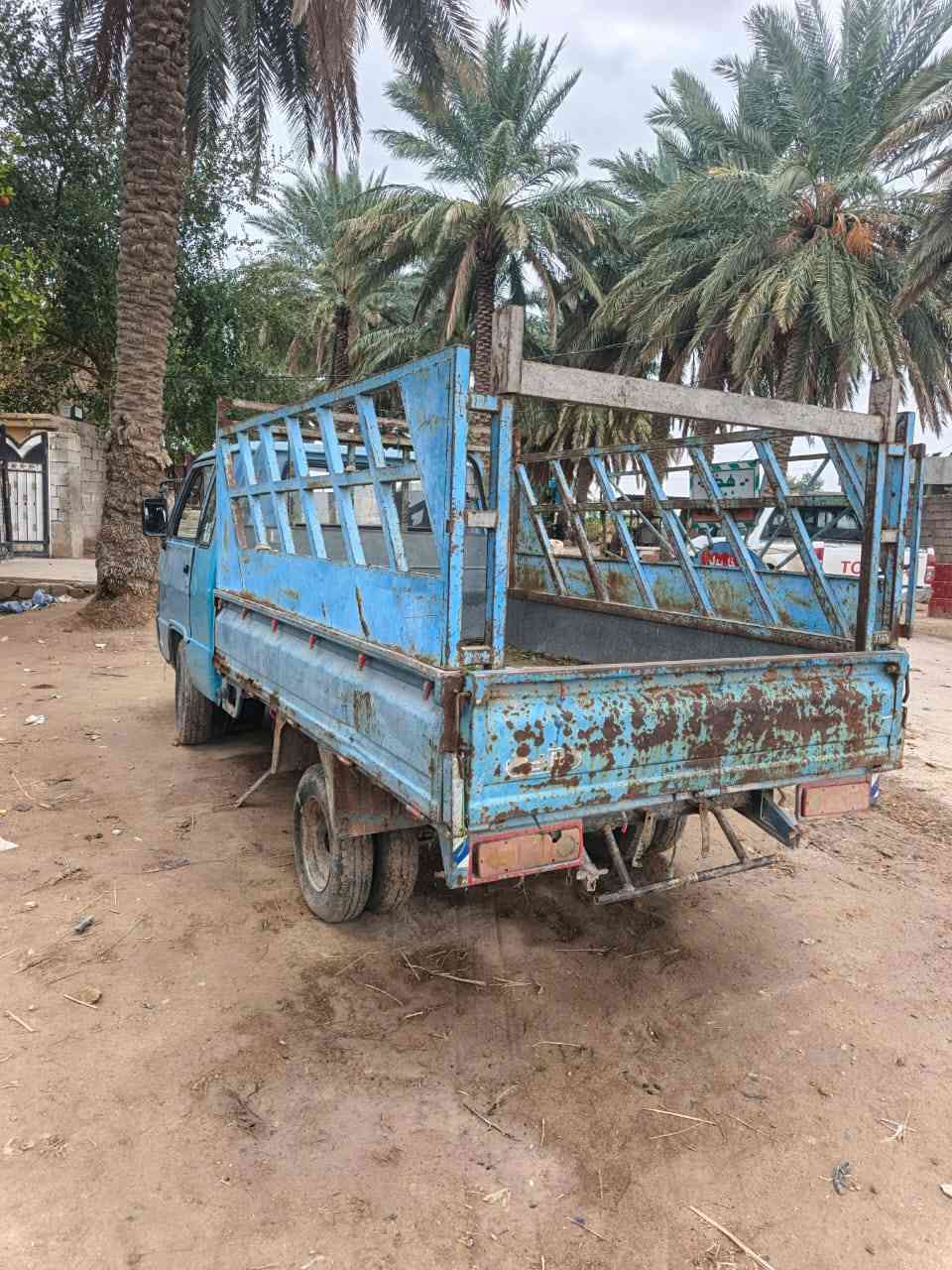 هي هون دا كيا هوندا بولتر موديل 93 ارقام سنويه الماني ***********جير ومحرك بينجو 2700 السعر 18 وه
