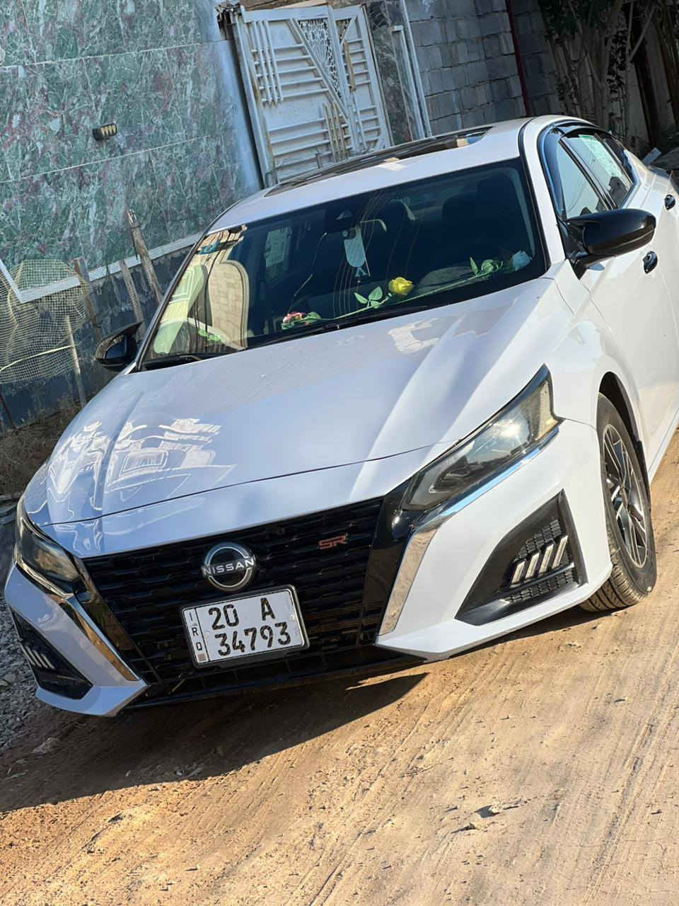 اسلام عليكم نيسان الاتما فول مواصفات بلاتينيوم لون سموكنك رقم ديالئ موديل 20230متواجد بعقوبه تقاطع القدس السعر 172 الاتصال على ***********
