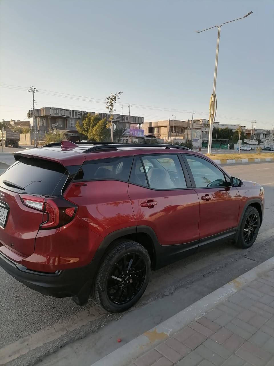 جي أم سي تيران موديل 2024 فئةSLE بلاك توب صندوق كهربائي وظعيات قاده تحديد مسار قياده ذاتيه كشن تدفئة شاشه لمس تدعم جميع الأنظمه وباقي المواصفات المعروفه ضرر باب جهة اليمين خلف باب السكن صبغ فقط بدون دواخل وبدون أيرباك ماشيه 39كيلو متر مو ميل رقم أربيل الجديد  وبأسمي السعر210$ التواصل خاص او الأتصال *********** مكاني فلوجة
