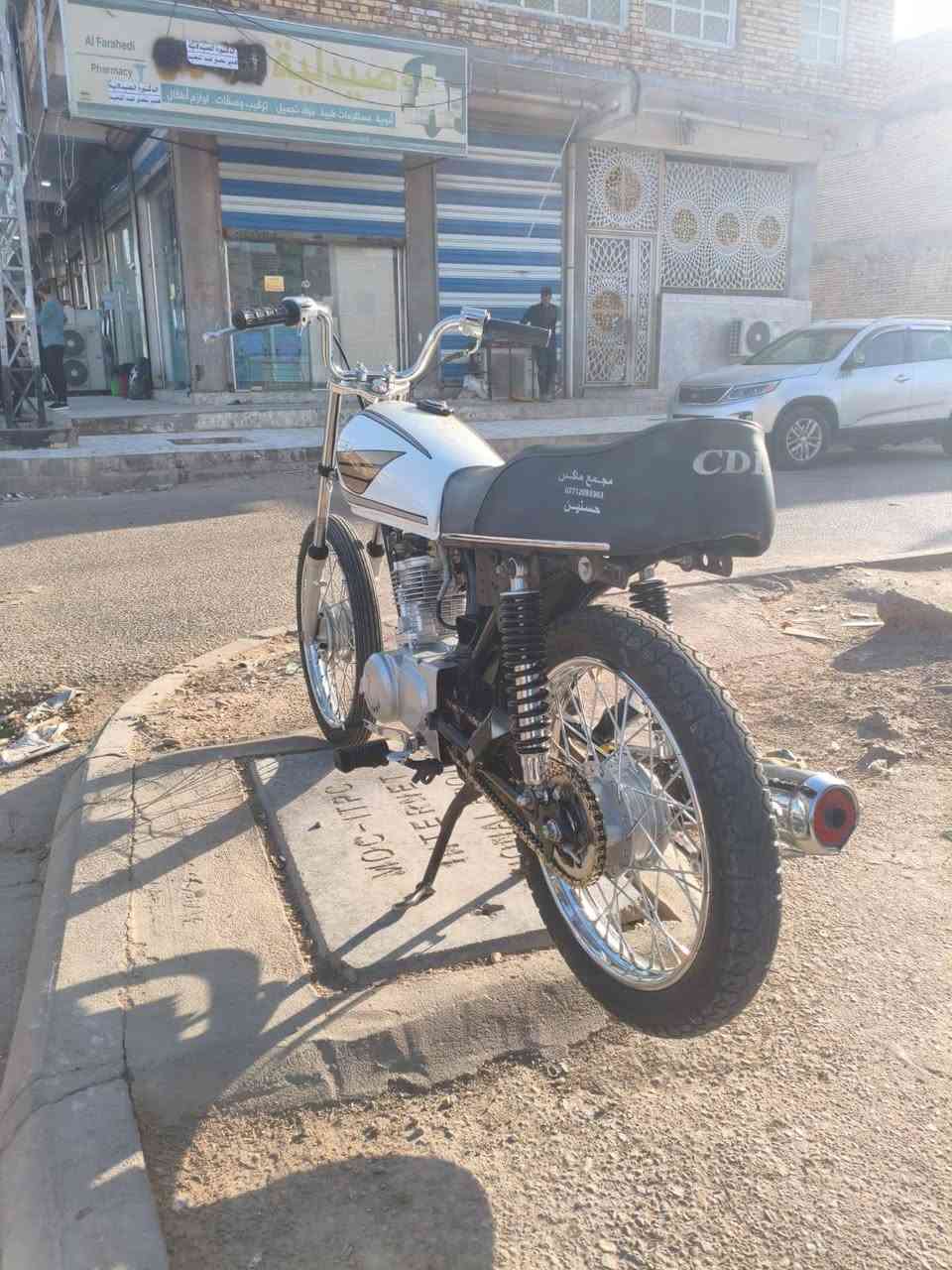 ر ***********
دراجه انتنس صاله شهرين من معمره كلك دراجه نضيفه شوف العين سعر 650 مكان نهاوند نهايت شارع عشرين
