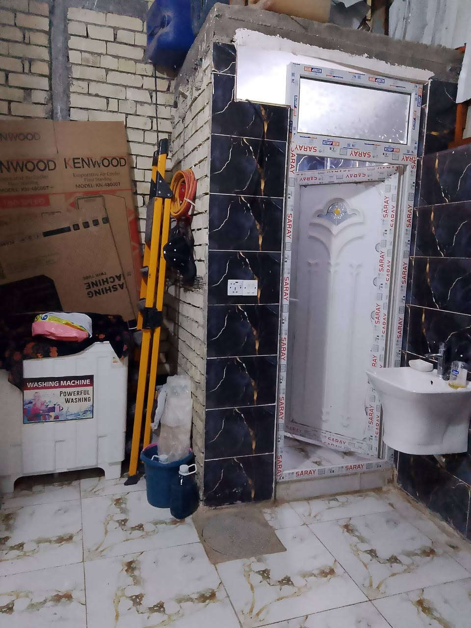 السلام عليكم بيت للبيع بناء حديث 90 متر طابقين بدون ستاير وباية ومراية مال درج الباقي كله كامل في منطقة الدسيم مقابيل قطاع 72 ثاني فرع بالدسيم السعر 92 للاستفسار الاتصال على هذا الرقم ‏‪0776 729 7484‬‏

