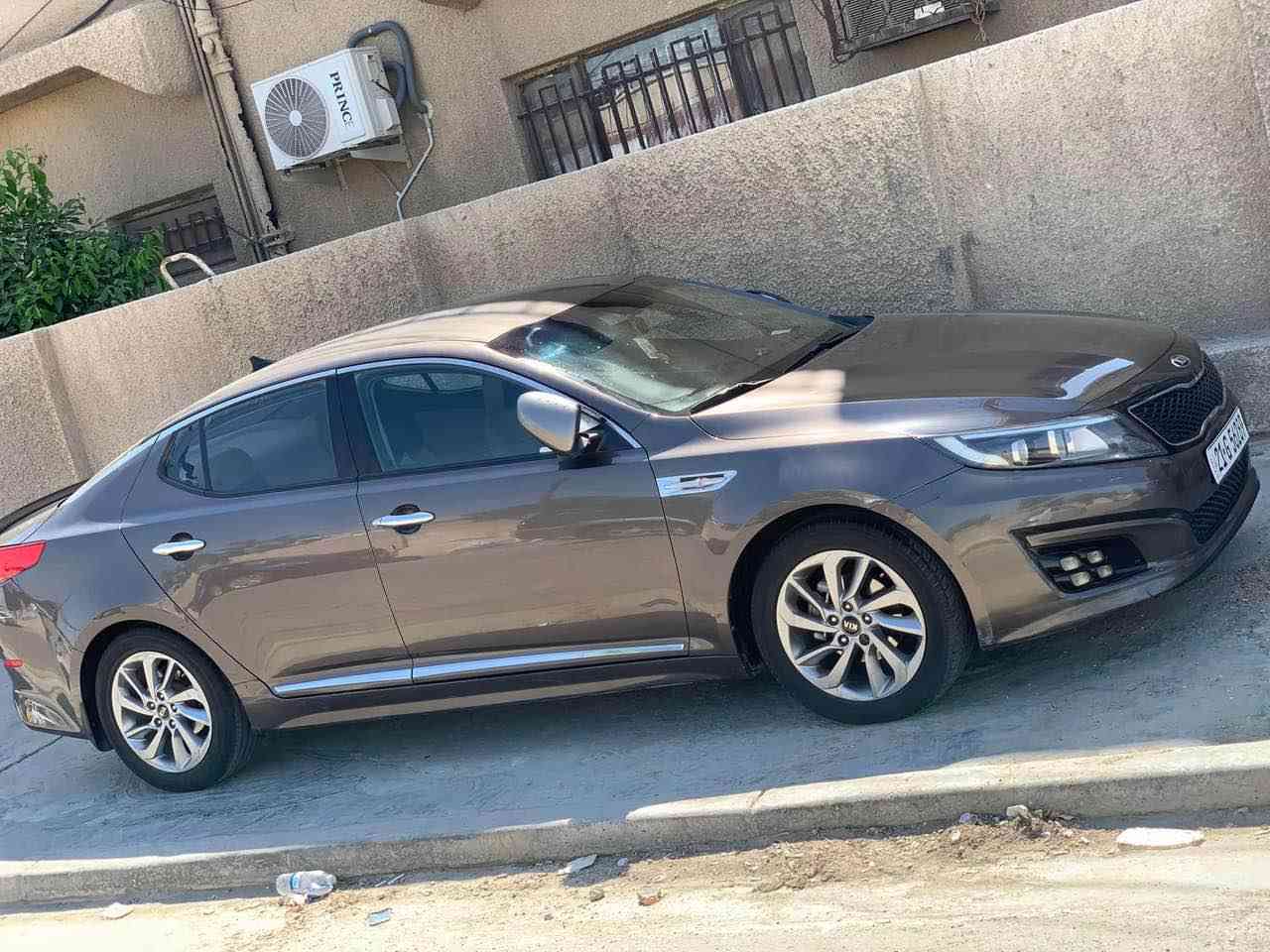 اوبتما 15 خليجي 
مكينة 2000 
السياره بيه قطعتين وحده صبغ والثانية كلير اثر شخوط  
تبريد ثلج 
السيارة عليه ادامة كاملة 
طخم تاير جديد
منظومة لايت ب 300$ 
الكشنات مغلفه شغل درجه اولى والارضية ايضا 
يعني سياره جاهزه كل نقص مابيه 
كل السوائل مبدله من مي الراديتر ودهن الكير ودهن البريك يعني السياره ابد مابيه نقص 
ماشية 160 
السعر 135 
مكاني بغداد السيدية بغداد, العراق


**إذا كنت صاحب هذا الإعلان وتريد حذفه لأي سبب، رجاءا أرسل رسالة إلى الدعم الفني**