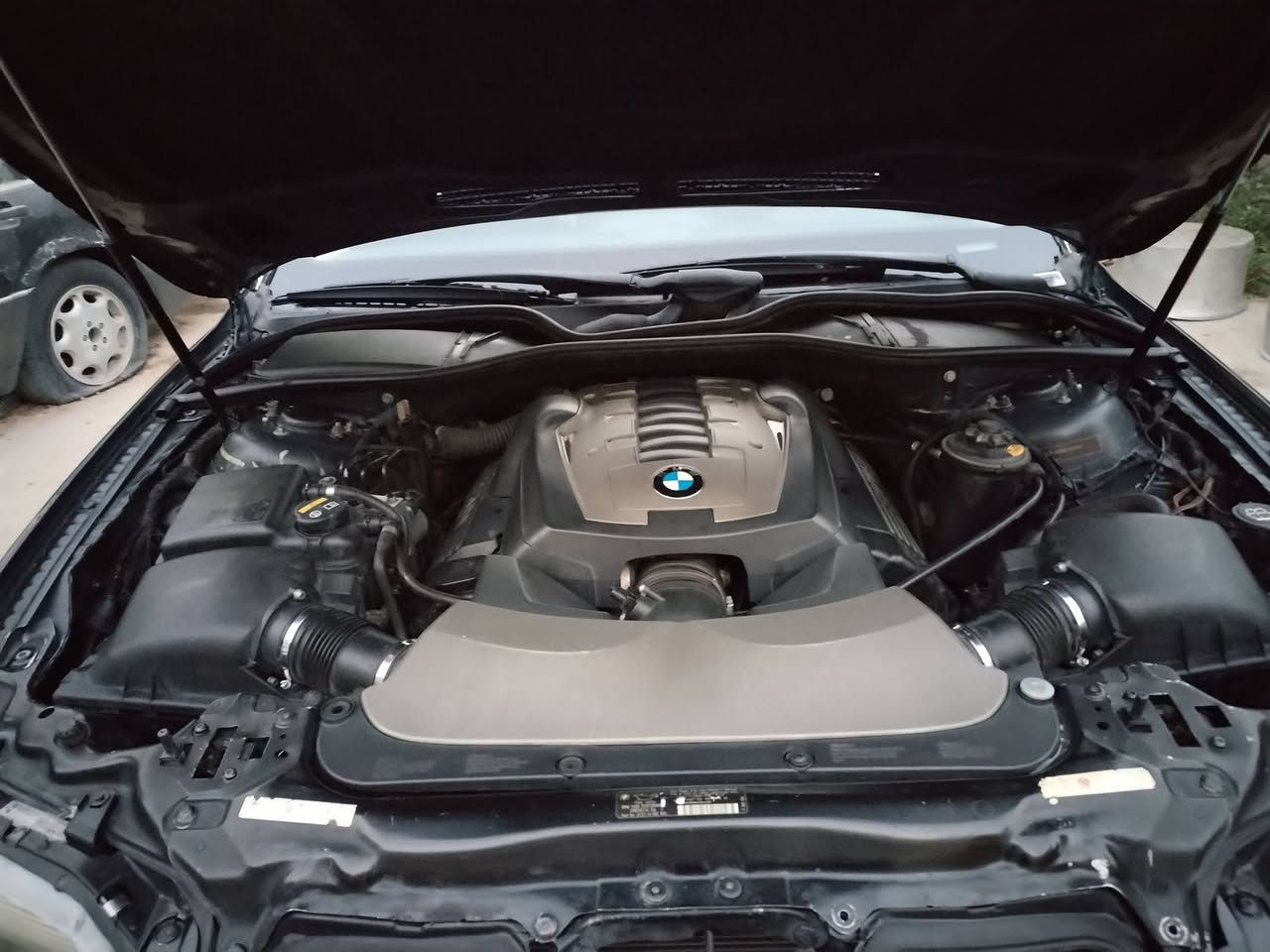 السلام عليكم
للبيع باخره 2008 اصل
حجم 750Li رقم بغداد
مكينه بالصندوك قبل كم يوم شاده سياره جاهزه
مكاني بابل
*********** بي واتساب
السعر 150 بي مجال
