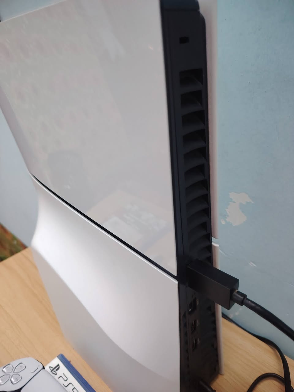 سلام عليكم شباب  عندي بلاي 5 سليم للبيع  كامل ملحقات
نظافه 100 100 كربلاء 🤍
***********
