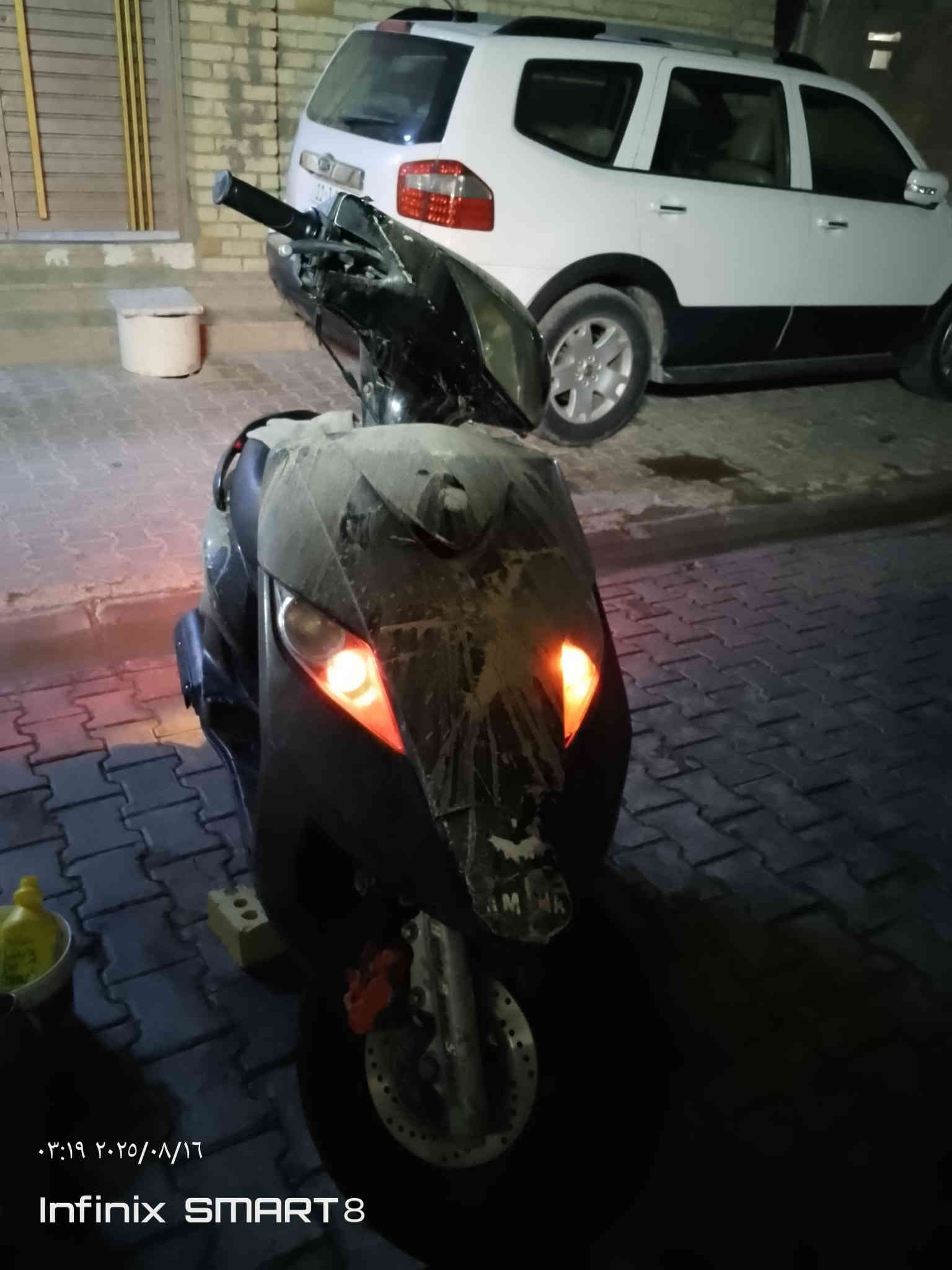 سلام عليكم اخوان دراجه ثعلب دراجه شغاله وحلو مكينه 
نظيفه بس كفر المامي مكسور من جوه دراجه شلعه ومعد 
مكان شعله سعر ٤٥٠ وبيه مجال ***********هذا رقمي
