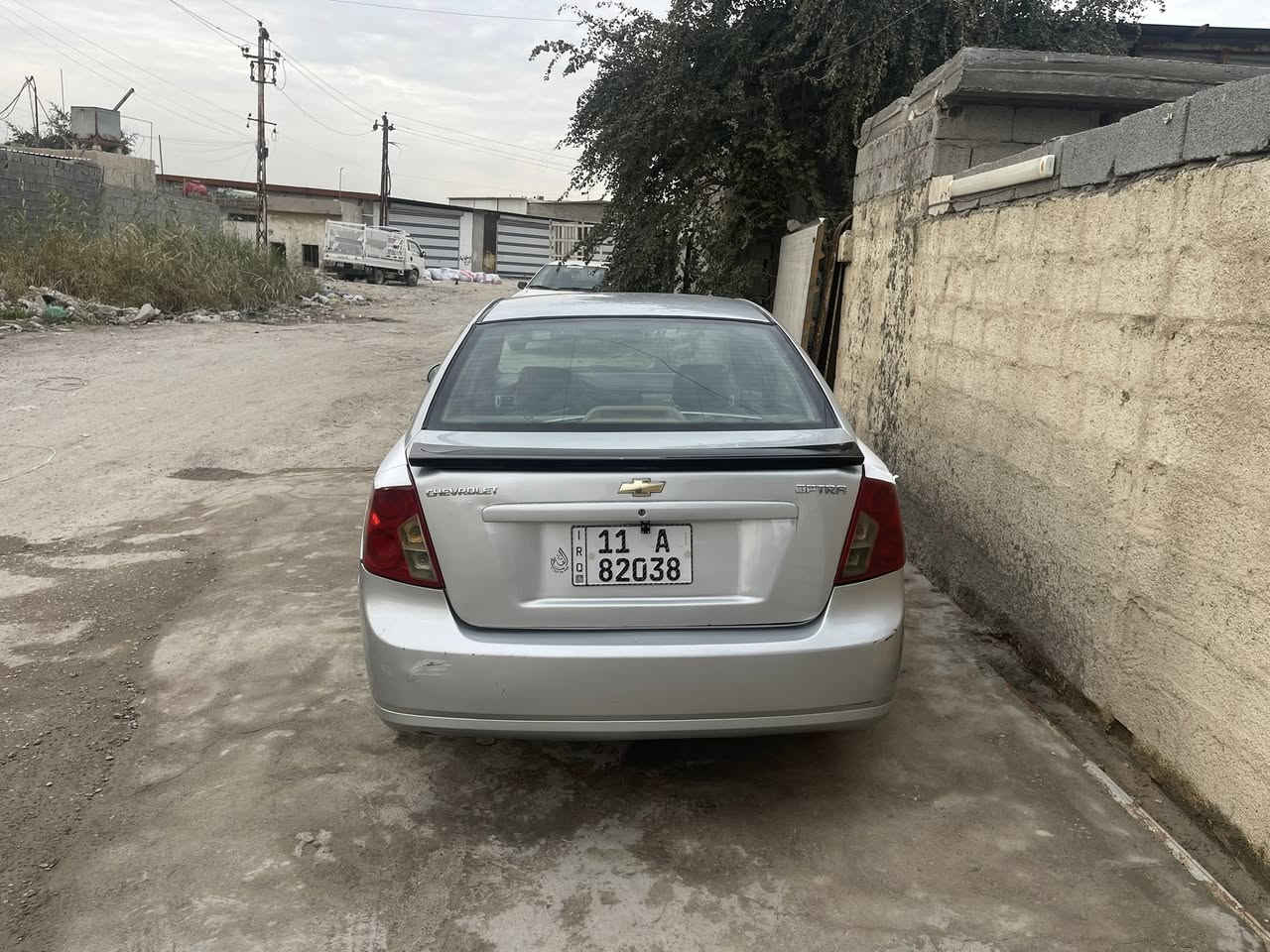 السلام عليكم 
سوزوكي فورنزا 2007 بسمي رقم انكليزي
حادثهه جاملغ خلفي مصبوغه السياره اثر جراد وشخوط
السياره جاهزه كير مكينه تبريد كهربائيات كلهه شغاله
تايرات كلش نضاف صدر 90 ‎%‎داخل كلش نضيف عله يدي السياره خير من الله 
مكان السياره الكاظميه جكوك
عارضهه ب55
***********
