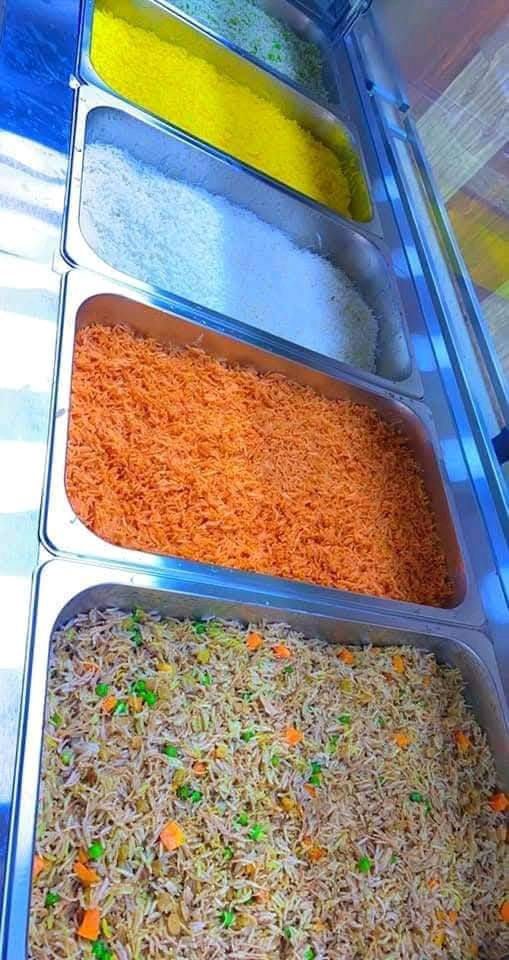 سلام عليكم 
طباخ لجميع المناسبات والفواتح 
معه كادر للطبخ
باسعار تنافسيه ومميزه 
الاتصال ***********
