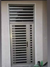 صبغ شبابيك وبيبان صبغ داخلي خارجي متفرغ حالين شرط لعمل والنضافه 078231...