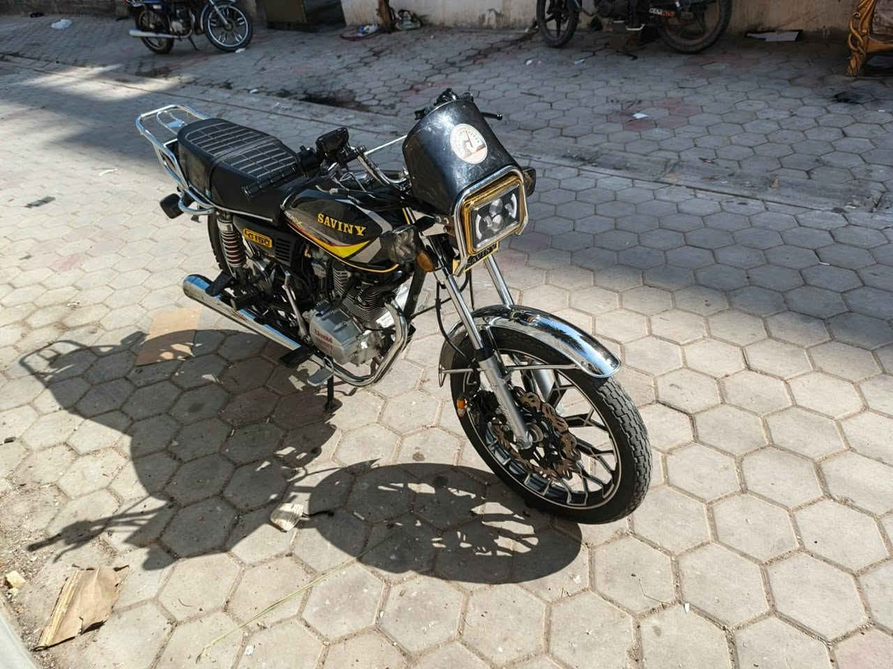 دراجه للبيع السعر 700 بيه مجال جديده كهربائيات كله شغاله مكفوله من كلشي موديل 24 محرك بلادي عنواني الرمادي حي ضباط للاستفسار على رقم ***********
