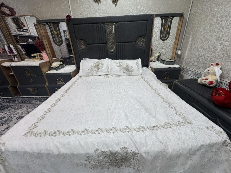 غرفة كاملة استخدام شهرين السعر 3ملايين ونص ***********
