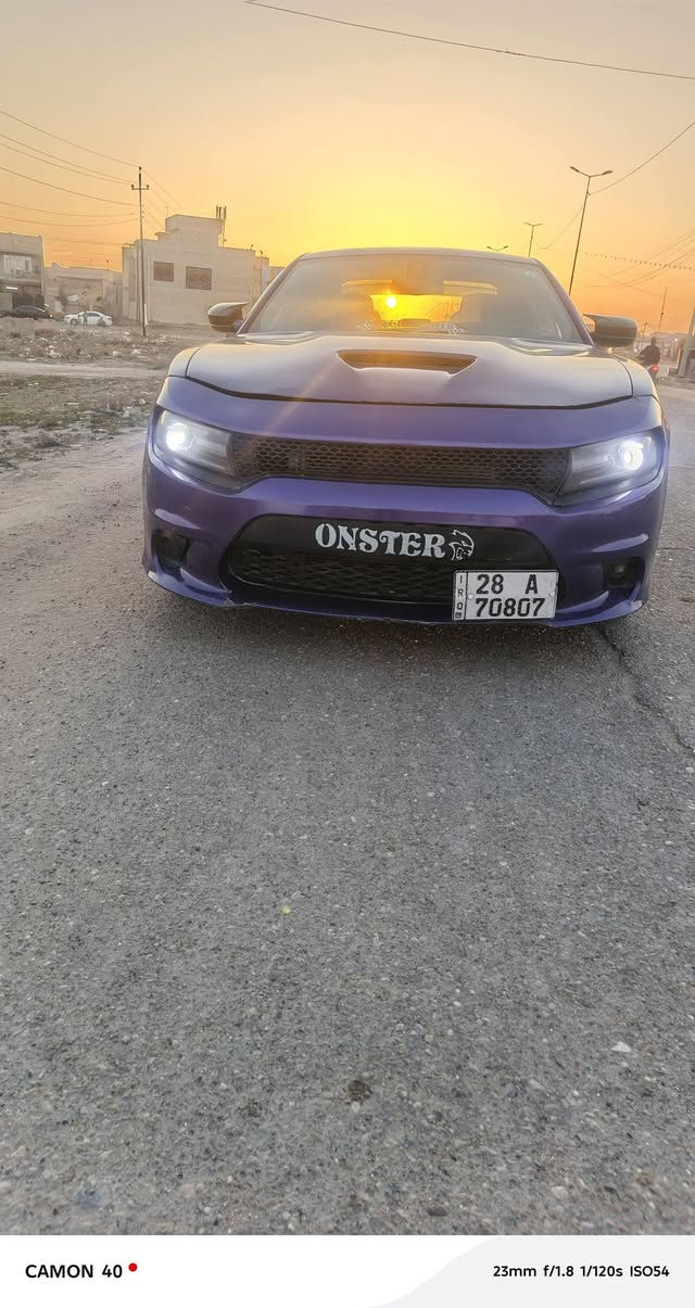 سلام عليكم جارجر للبيع او المراوس حسب القناعه السياره موديل ٢٠١٦ لون بنفسجي تغير لون السياره ٦سلندر داخل جلد فول السياره ماعده السلايت تبريد ثلج صدر الامامي نص عمر الخلفي جيد غرفه السياره حلوه شاشه جبيره تخم سماعات جدد كير ومكينه كفاله مكينه ٣٦٠٠ السياره مصبوغه عام تغير لون حادثه جاملغ امامي وباب السايق السعر ١٢٥ العنوان تاجي سبع البور الرقم ***********
