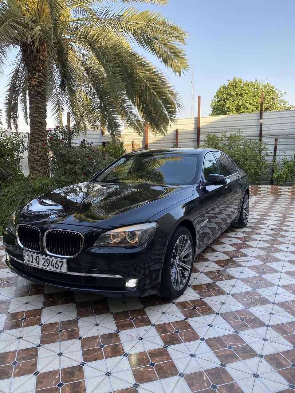 أعاده النشر بسبب الوعود الكاذبه
2011
F01

750i
بيها 4 قطع موجود سونارها مع الصور 
بدون دواخل بدون فتح وتبديل 
محرك كير كفاله شرط الفحص 
المسافه المقطوعه 127الف قابل للزياده 
رقم بغداد شرط ثاني يوم تحول 
السياره مواصفاتها موضحه بل صور فول 
تبريد السياره كفاله 
حداديه خلفيه كفاله 
الاماميه نقصها شمعه(مغزل)
غرفه السياره جديده كلش
بيها ويل امامي جهه اليمين بي عواج قليل 
نواقصها 
كارت لايت جهه اليمين+ ماسحه وجوزه الدهن تحتاج برمجه او تبديل )
فدوه لكلبك ما تشتري لا تعبني ولا تنطي موعد 
السياره بيع فقط 
معروضه 153 وبيها مجال للشراي 
اقره تفاصيلها قبل لا تتصل 
مكانها بغداد للتواصل فقط 
على الرقم ***********
