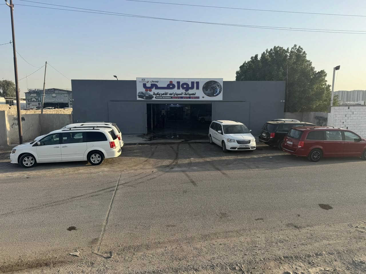 تم بحمد الله إنجاز عمل جديد في محلات الوافي لصيانة السيارات الأمريكية 🔧🇺🇸
تمت صيانة سيارة دوج كرفان موديل 2015 وذلك من خلال:
 • تبديل محرك حجم 3.600 أمريكي وارد تفصيخ نظيف جداً.
 • تبديل رادياتر الماء.
 • تبديل واشرات الصالنصه 
 • إجراء إدامة وفحص كامل لجميع التفاصيل.

وبفضل الله تم تجهيز السيارة تجهيزاً كاملاً وصحيحاً وتسليمها إلى صاحبها وهي في أفضل حال.

حياكم الله وأهلاً وسهلاً بكم في:
محلات الوافي لصيانة السيارات الأمريكية

📍 الفرع الأول: بغداد – حي الجامعة – نفق الشرطة.
📍 الفرع الثاني: بغداد – سرية الغزالية باتجاه أبو غريب يساراً قرب سيطرة السونار والتبادل.

📞 للتواصل:
***********

نسأل الله أن يحفظكم ويبارك بأعمالكم ويرزق الجميع من الح
