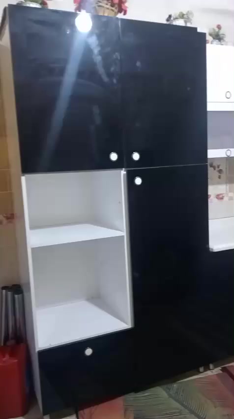 السلام عليكم كاونتر تركي للبيع السعر 3 ملايين وربع وبي مجال المكان ناصرية مركز
***********
