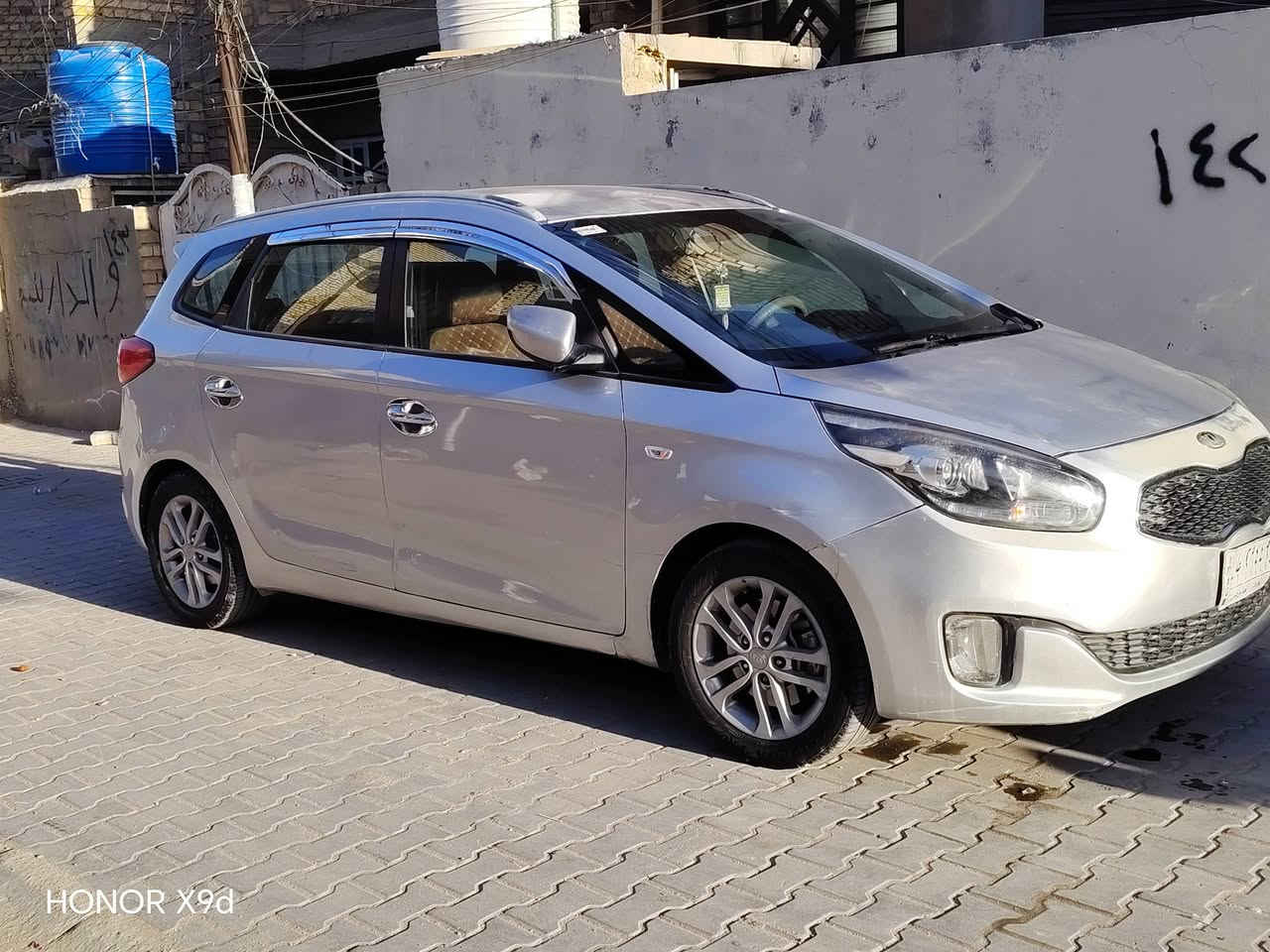 سياره كارنز موديل 2016 رقم بغداد  رقم الموبايل *********** السعر 132 ورقة
