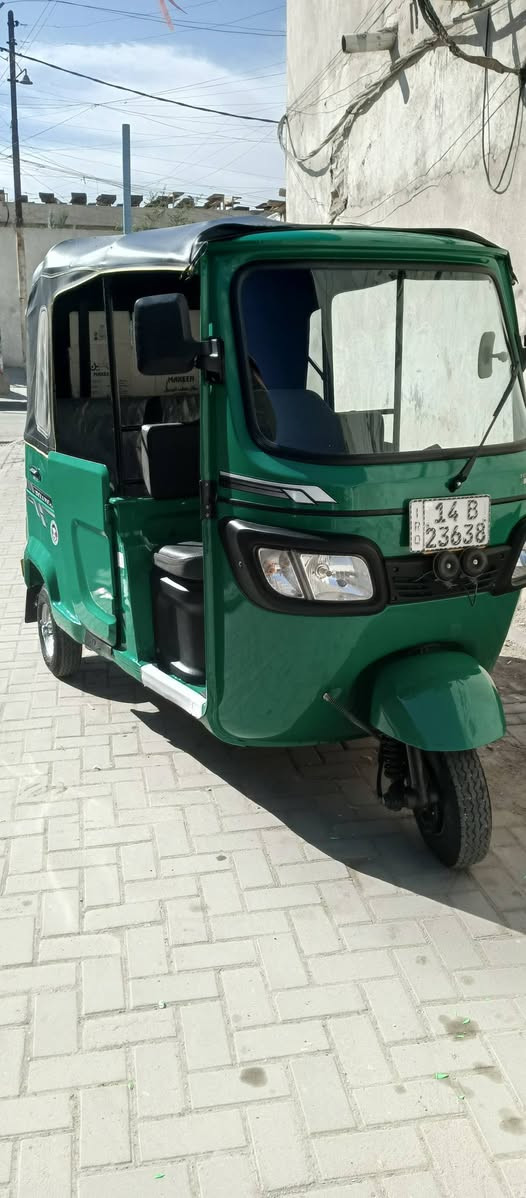 TVS
رقم وسنويه مديل 23 طالعه ب 24بصمه كفاله بدي ومحرك 
سعر تسعه وربع ***********
