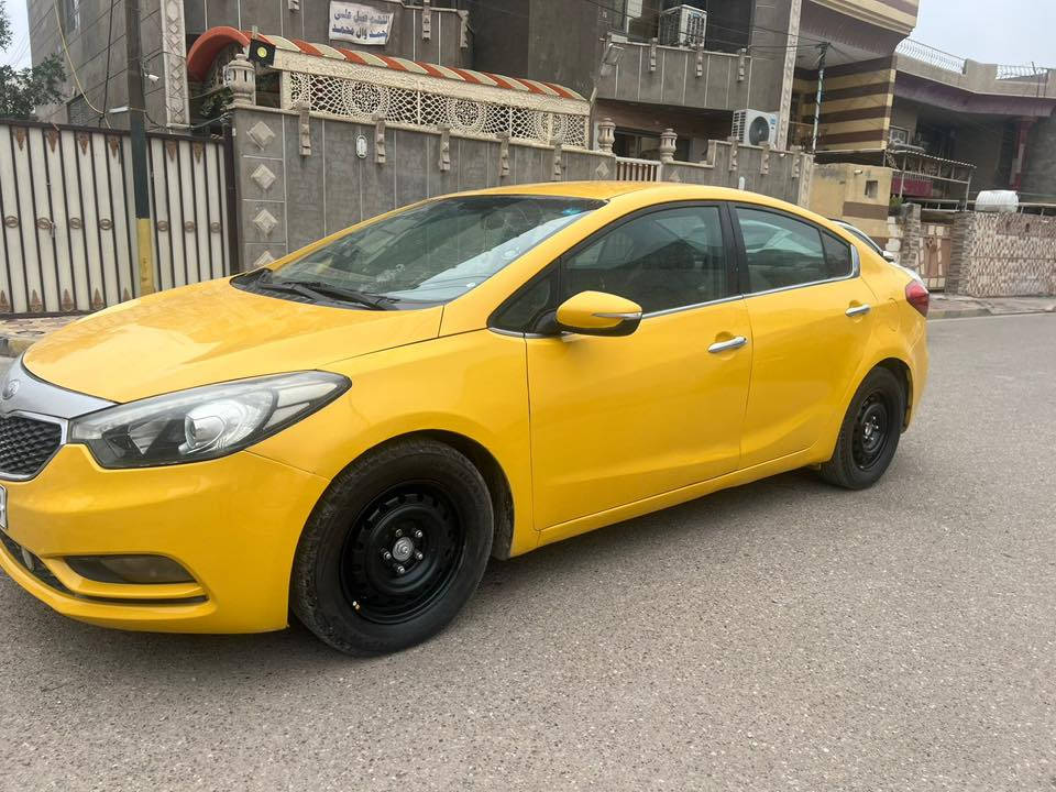 سلام عليكم  

فورتي مديل 2014 وارد. أمريكي 

حادثه جاملغ وبنيد نفسهن معمرات 

سياره اليبل واحد 

تخم تاير جديد 

شاشه كأمره 

منضومه زنون 

صبغه جديده 

مكينه 2000كير خير من الله مكفولت

صدر امامي خلفي جديد 

رقم بغداد جديد  

سياره حلوه وبل عافيه عل. ياخذها 

مكاني. بغداد
تصال ع ***********. مكلف بنشر
