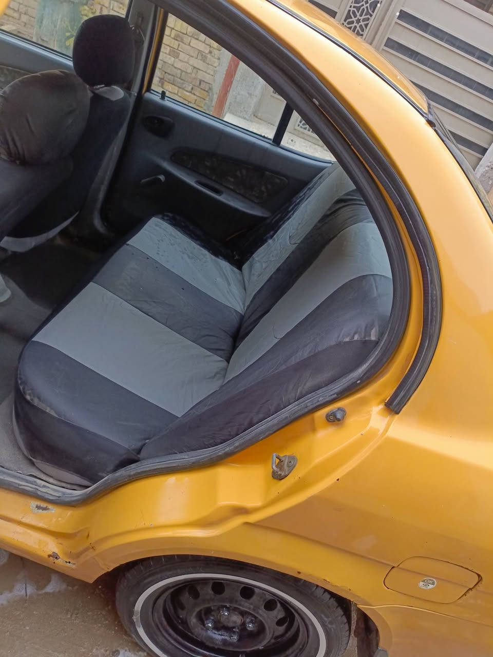 سيارة طيبه موديل 2016 سيارة حداديه جديدة تخم تاير كهربائيات كله شغاله سياره رقم كربلاء باسمي مصفره هيئه وغرامات شرط التحويل سياره بيه فقط تبخير السعر 33 وبيه مجال سياره جاهزه من كل شي مابيه اي نقص فقط تبخير  حله شارع 80 يم حلويات قصر الشام ***********
