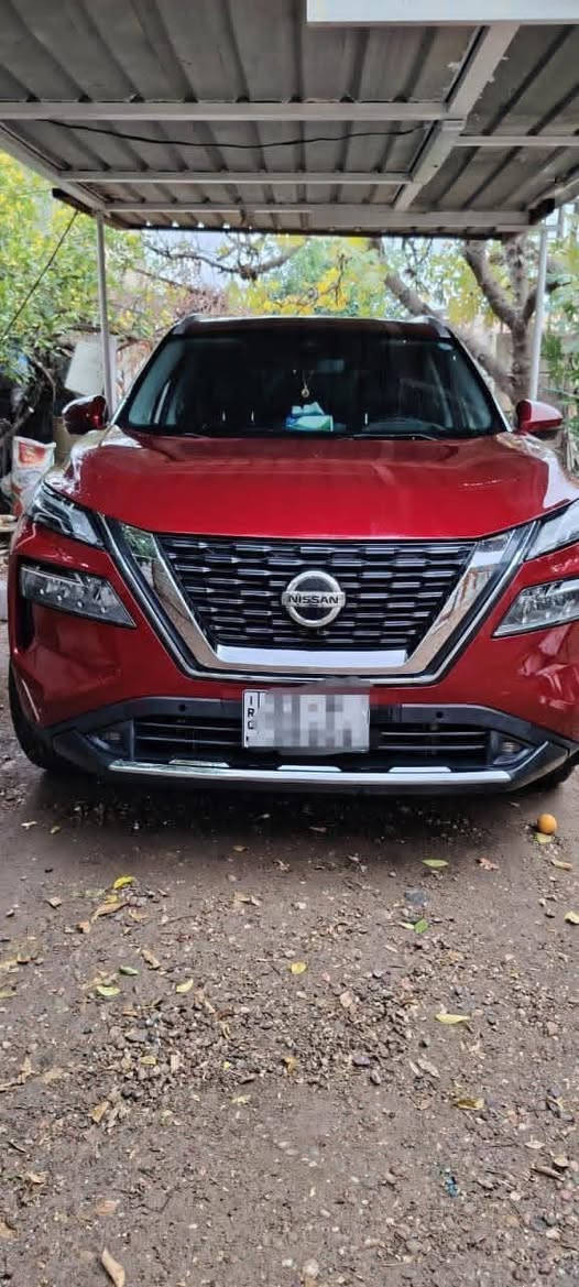 السلام عليكم 
 للبيع  (نيسان روج  (بلاتنيوم  اعلى فئة )  فول مواصفات موديل 2023  /ماشيه ١٣ 
(الضربه الدعاميه الأماميه الدركه والبرده فقط )
رقم اربيل 
(مكان السياره بغداد ) السعر  175 
للأستفسار عن السياره  صاحب السياره على الرقم  
خط واتساب 
‏٠٧٨٨ ٢٨٧ ٠٠٥٨
