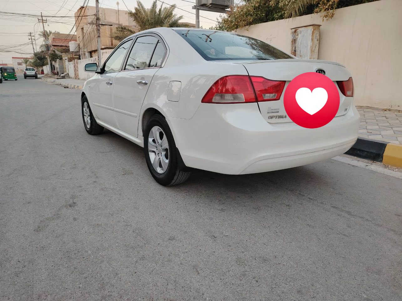 السلام عليكم شباب اوبتما موديل 2009 رقم بغداد انكليزي بأسمي كير مكينه حداديه تخم تاير كفاله السياره مصبوغه حزام للجماليه بدون ضربه للماليه فقط السياره مجهزهة على ايدي وتحويل مباشر بأسمي مشروع وطني لايت زنون تذفئه+تبريد شاشه تاب تحكم ستيرن مضخم صوت دواخل عسلي كشنات مخمل السياره خليجيه 

العنوان واسط قضاء الحي 

104 وبيها مجال قليل حك الجيه

***********
