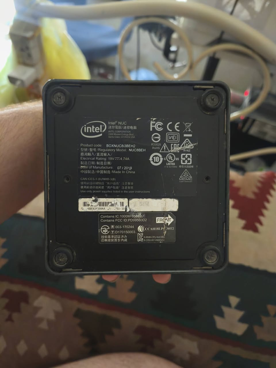 سلام عليكم
مني بيسي للبيع
معالج i3 8109U
رام 16 كيكا
Ssd 256 كيكا
هارد 320 كيكا
السعر 200 وبيها مجال بسيط، مكاني النجف واكو توصيل
للتواصل: ***********
